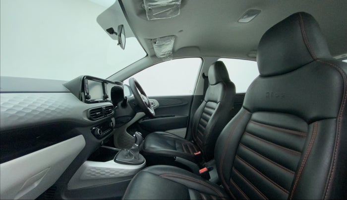 2020 Hyundai GRAND I10 NIOS SPORTZ AMT 1.2 KAPPA VTVT, Petrol, Automatic, 17,778 km, Right Side Front Door Cabin