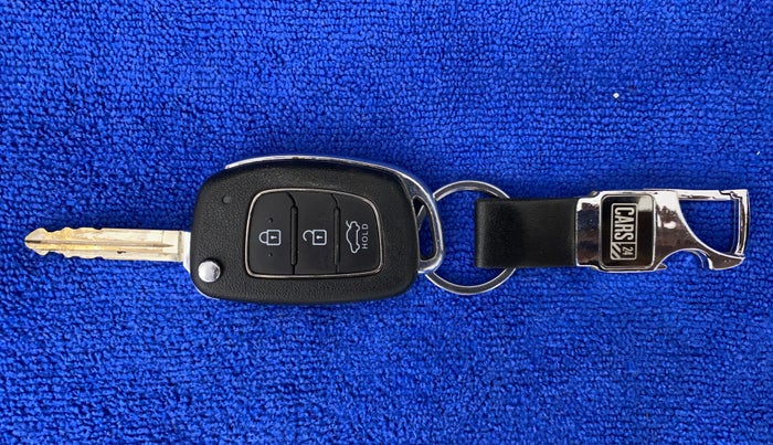 2020 Hyundai GRAND I10 NIOS SPORTZ AMT 1.2 KAPPA VTVT, Petrol, Automatic, 17,778 km, Key Close Up