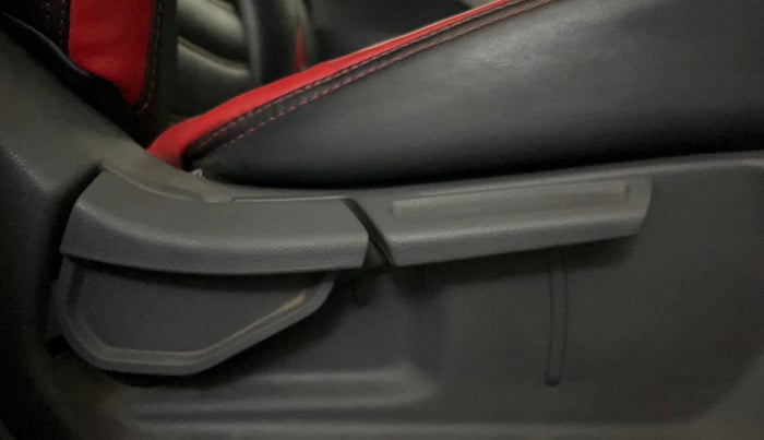 2021 Hyundai AURA SX 1.2, Petrol, Manual, 46,544 km, Driver Side Adjustment Panel