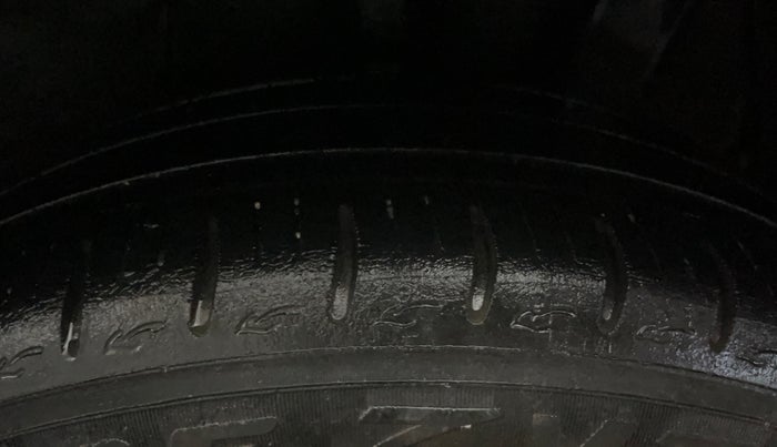 2021 Hyundai AURA SX 1.2, Petrol, Manual, 46,544 km, Left Rear Tyre Tread