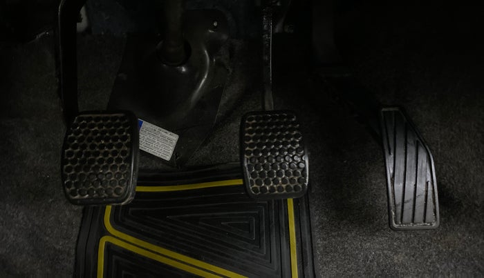2020 Maruti Alto VXI, Petrol, Manual, 10,580 km, Pedals