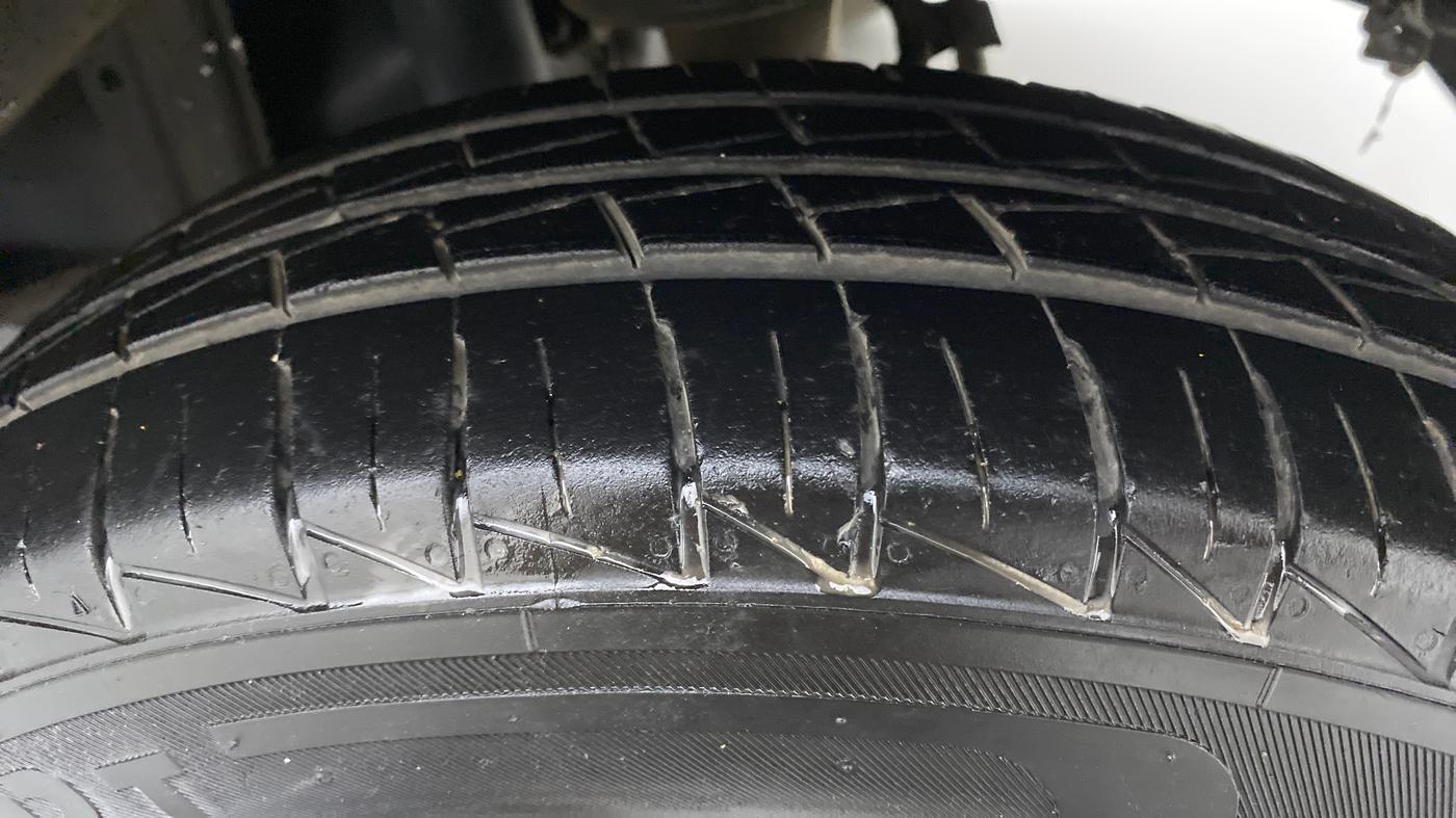 2020 Maruti Alto VXI, Petrol, Manual, 10,580 km, Left Rear Tyre Tread