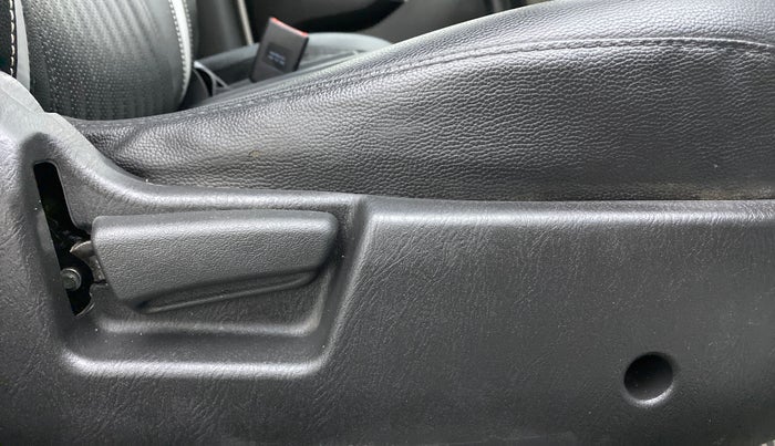 2020 Maruti Alto VXI, Petrol, Manual, 10,580 km, Driver Side Adjustment Panel