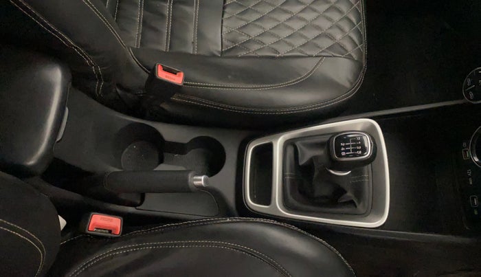 2021 Hyundai VENUE SX 1.0 TURBO IMT, Petrol, Manual, 36,175 km, Gear Lever