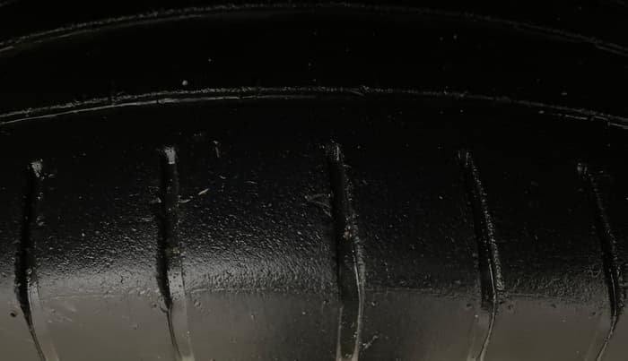 2018 Maruti Baleno ALPHA CVT PETROL 1.2, Petrol, Automatic, 1,32,743 km, Right Front Tyre Tread