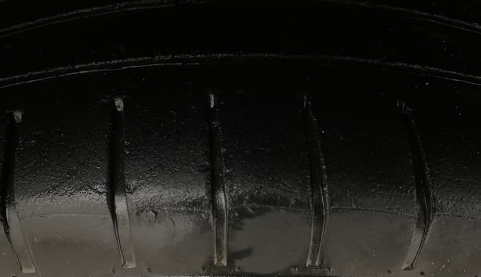 2018 Maruti Baleno ALPHA CVT PETROL 1.2, Petrol, Automatic, 1,32,743 km, Left Front Tyre Tread