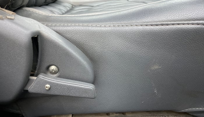 2015 Maruti Alto 800 LXI, Petrol, Manual, 78,010 km, Driver Side Adjustment Panel