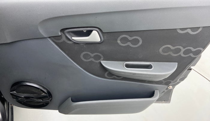 2015 Maruti Alto 800 LXI, Petrol, Manual, 78,010 km, Driver Side Door Panels Control