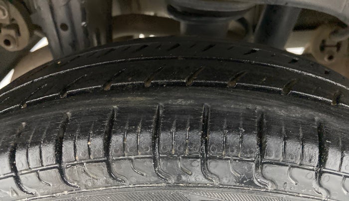 2015 Maruti Alto 800 LXI, Petrol, Manual, 78,010 km, Right Rear Tyre Tread