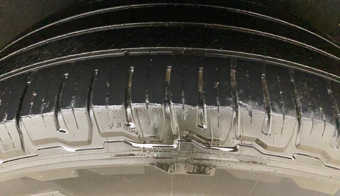 2022 Mahindra SCORPIO-N Z8 L DIESEL AT 2WD 7 STR, Diesel, Automatic, 78,037 km, Left Rear Tyre Tread