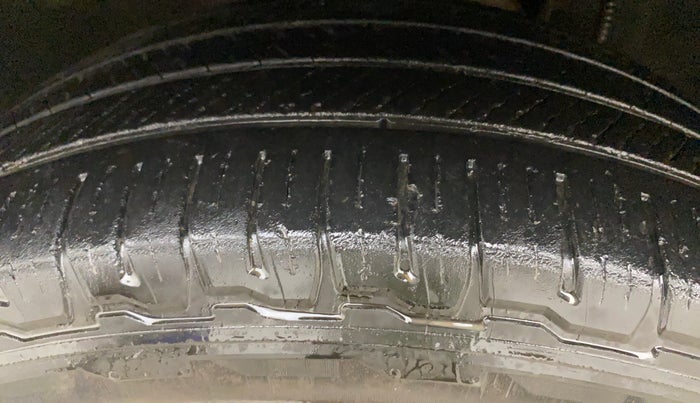 2022 Mahindra SCORPIO-N Z8 L DIESEL AT 2WD 7 STR, Diesel, Automatic, 78,037 km, Left Front Tyre Tread