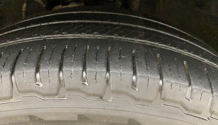 2022 Mahindra SCORPIO-N Z8 L DIESEL AT 2WD 7 STR, Diesel, Automatic, 78,037 km, Right Front Tyre Tread