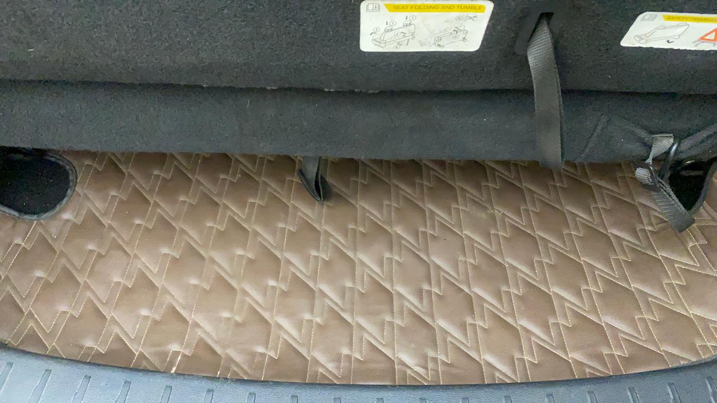 2022 Mahindra SCORPIO-N Z8 L DIESEL AT 2WD 7 STR, Diesel, Automatic, 78,037 km, Boot Inside