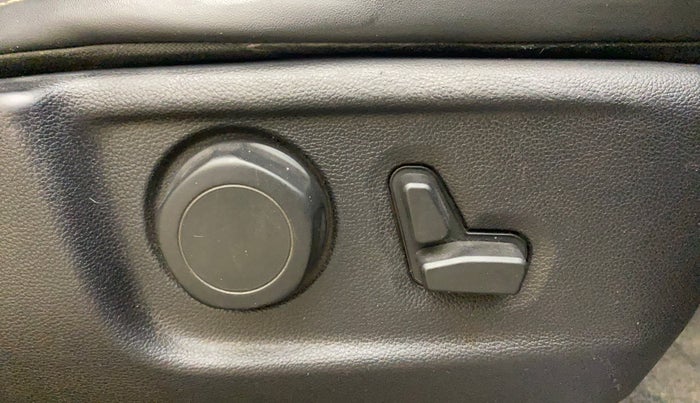 2022 Mahindra SCORPIO-N Z8 L DIESEL AT 2WD 7 STR, Diesel, Automatic, 78,037 km, Driver Side Adjustment Panel