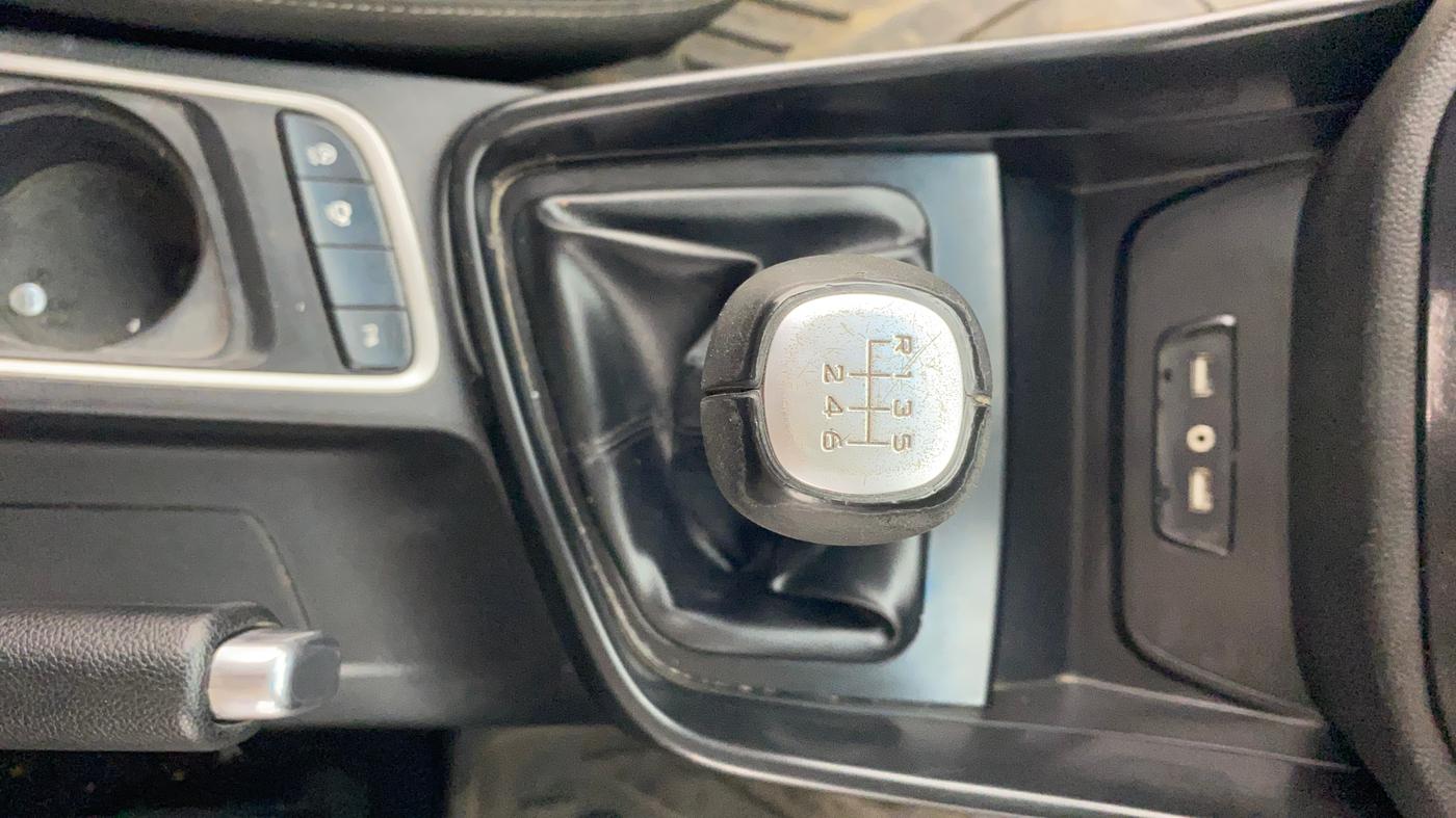 2020 MG HECTOR SHARP HYBRID 1.5 PETROL, Petrol, Manual, 85,500 km, Gear Lever