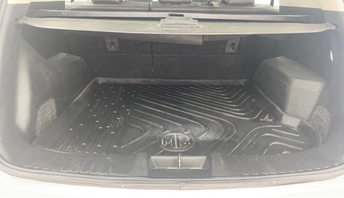 2020 MG HECTOR SHARP HYBRID 1.5 PETROL, Petrol, Manual, 85,500 km, Boot Inside