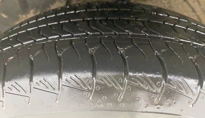 2020 MG HECTOR SHARP HYBRID 1.5 PETROL, Petrol, Manual, 85,500 km, Left Front Tyre Tread