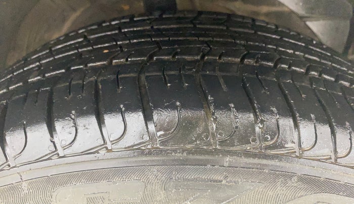 2020 MG HECTOR SHARP HYBRID 1.5 PETROL, Petrol, Manual, 85,500 km, Right Front Tyre Tread