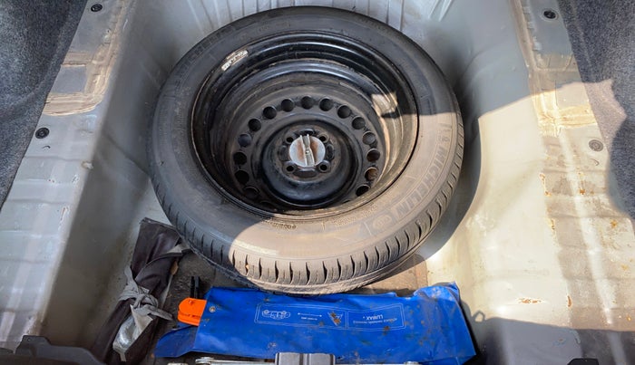 2016 Honda City 1.5L I-VTEC SV, Petrol, Manual, 1,08,299 km, Spare Tyre