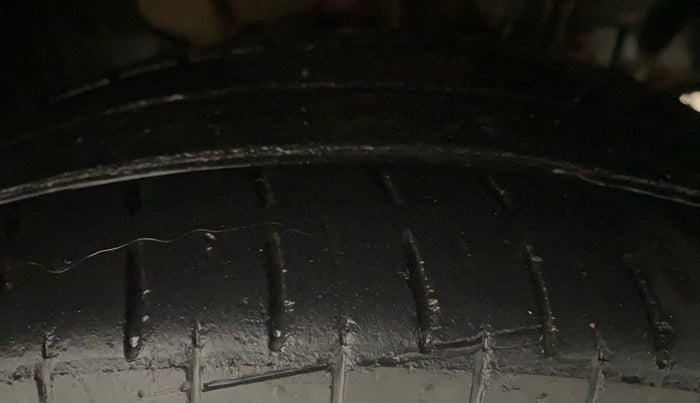 2018 Tata Tiago XZ PETROL, Petrol, Manual, 79,795 km, Right Front Tyre Tread