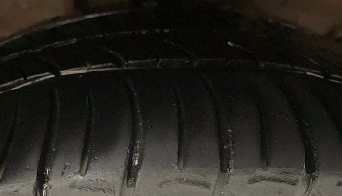 2018 Tata Tiago XZ PETROL, Petrol, Manual, 79,795 km, Right Rear Tyre Tread