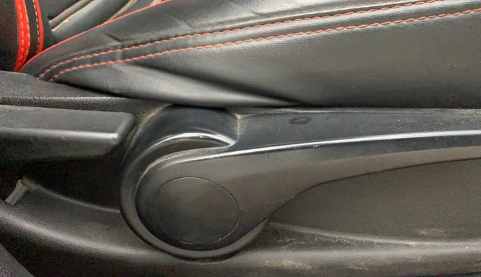 2018 Tata Tiago XZ PETROL, Petrol, Manual, 79,795 km, Driver Side Adjustment Panel