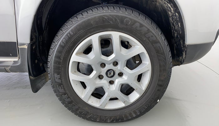 2017 Renault Duster RXL PETROL 104, Petrol, Manual, 14,073 km, Right Front Wheel