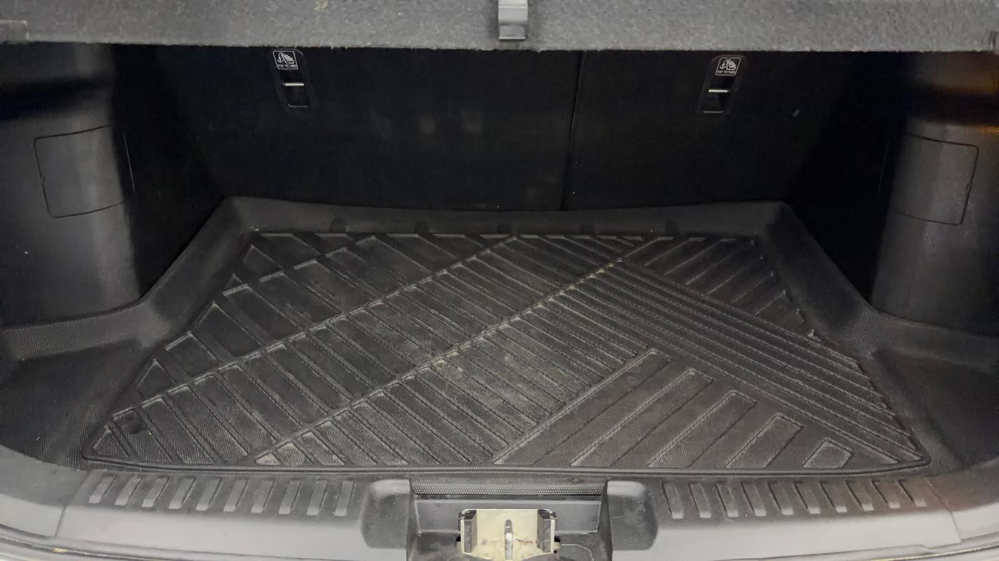 2021 Toyota URBAN CRUISER PREMIUM GRADE AT, Petrol, Automatic, 75,166 km, Boot Inside