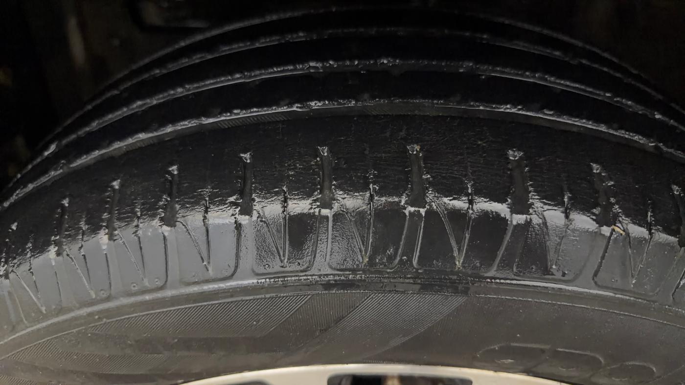 2021 Toyota URBAN CRUISER PREMIUM GRADE AT, Petrol, Automatic, 75,166 km, Left Front Tyre Tread