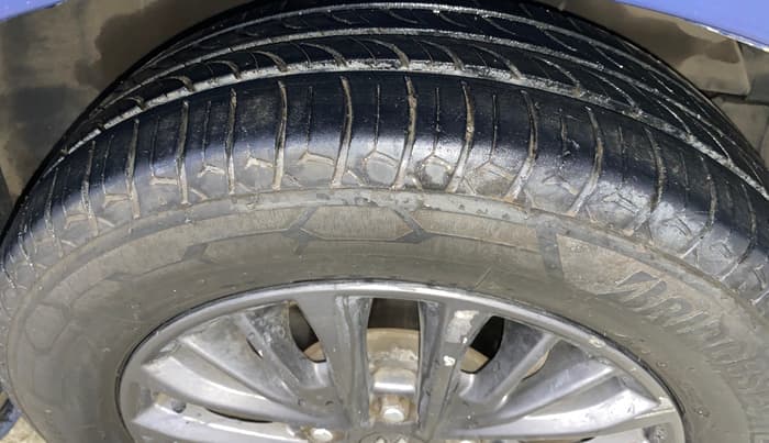 2019 Maruti Ertiga ZXI SHVS, Petrol, Manual, 56,746 km, Right Front Tyre Tread