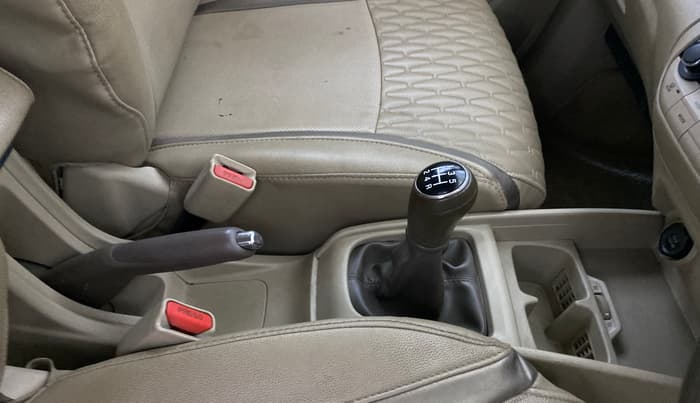 2019 Maruti Ertiga ZXI SHVS, Petrol, Manual, 56,746 km, Gear Lever