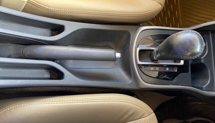 2017 Honda City 1.5L I-VTEC ZX CVT, Petrol, Automatic, 70,252 km, Gear Lever