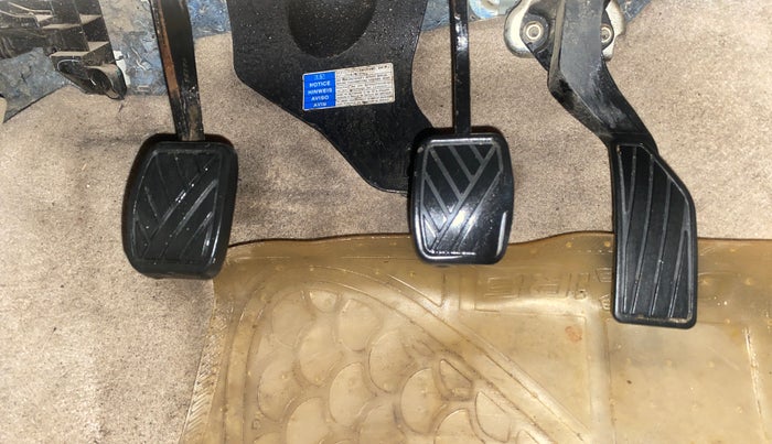 2017 Maruti Swift Dzire ZXI, Petrol, Manual, 74,804 km, Pedals