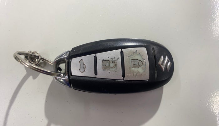 2017 Maruti Swift Dzire ZXI, Petrol, Manual, 74,804 km, Key Close Up