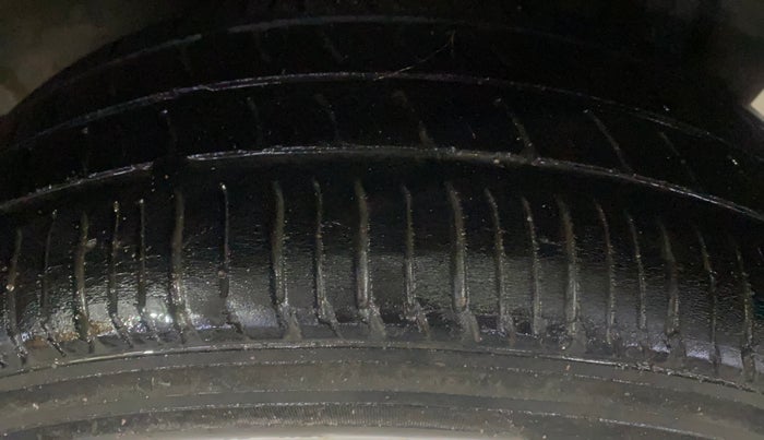 2017 Maruti Swift Dzire ZXI, Petrol, Manual, 74,804 km, Left Rear Tyre Tread