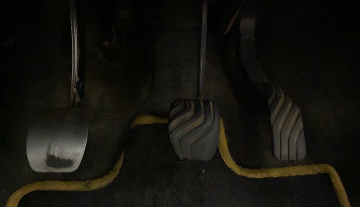 2015 Renault Kwid RXT 0.8, Petrol, Manual, 80,253 km, Pedals