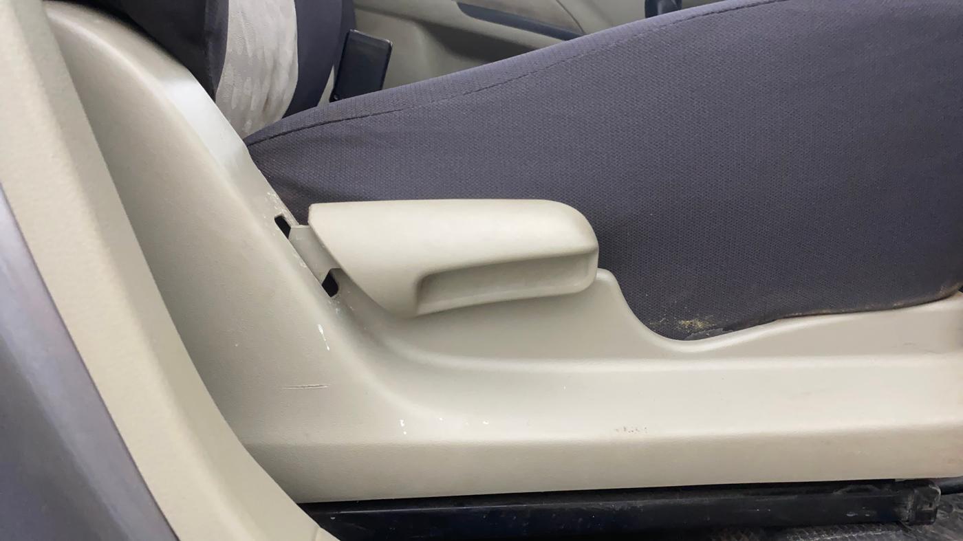 2016 Maruti Celerio ZXI, Petrol, Manual, 55,462 km, Driver Side Adjustment Panel