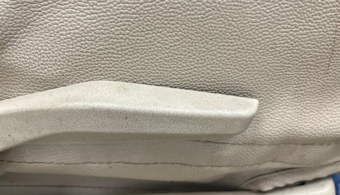 2024 Maruti Ertiga ZXI (O) CNG, CNG, Manual, 88,856 km, Driver Side Adjustment Panel