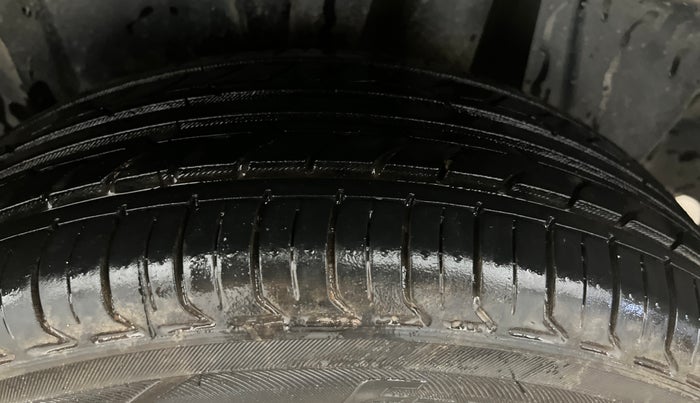 2024 Maruti Ertiga ZXI (O) CNG, CNG, Manual, 88,856 km, Left Rear Tyre Tread
