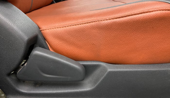 2015 Renault Kwid RXT 0.8, Petrol, Manual, 89,528 km, Driver Side Adjustment Panel