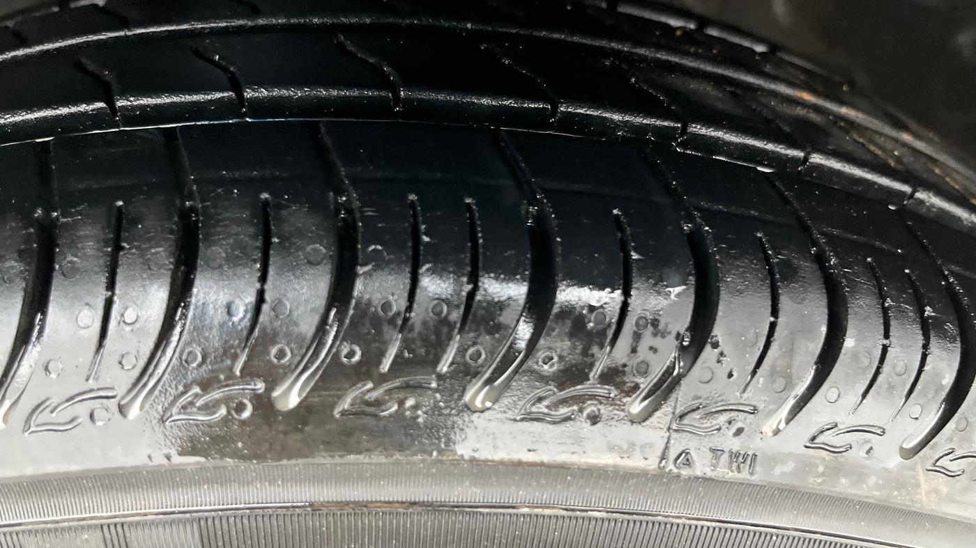 2015 Maruti Celerio ZXI (O), Petrol, Manual, 1,47,447 km, Left Front Tyre Tread
