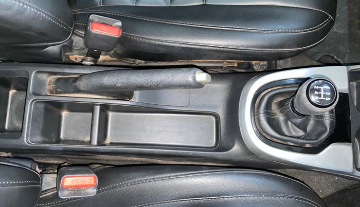 2017 Honda WR-V 1.2L I-VTEC S MT, Petrol, Manual, 30,784 km, Gear Lever