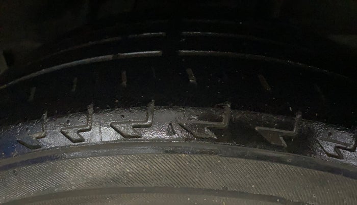 2017 Honda WR-V 1.2L I-VTEC S MT, Petrol, Manual, 30,784 km, Left Rear Tyre Tread