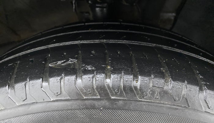 2020 Hyundai Verna SX 1.5 CRDI, Diesel, Manual, 47,897 km, Right Front Tyre Tread
