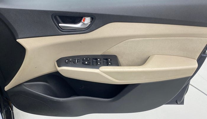 2020 Hyundai Verna SX 1.5 CRDI, Diesel, Manual, 47,897 km, Driver Side Door Panels Control