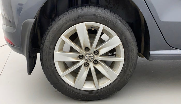 2016 Volkswagen Polo HIGHLINE1.2L, Petrol, Manual, Right Rear Wheel