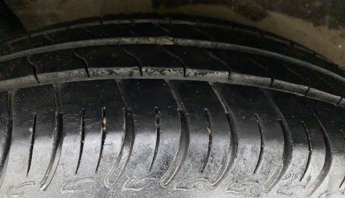 2010 Maruti Wagon R 1.0 VXI, Petrol, Manual, 64,781 km, Right Rear Tyre Tread