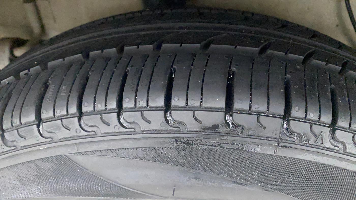 2018 Maruti Celerio VXI (O), Petrol, Manual, 42,817 km, Right Rear Tyre Tread