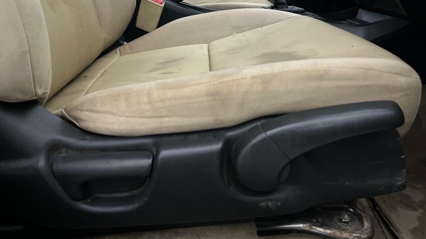 2015 Honda City 1.5L I-DTEC SV, Diesel, Manual, 98,184 km, Driver Side Adjustment Panel