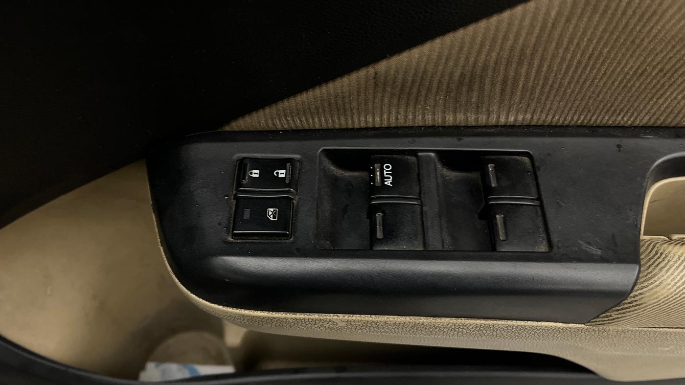 2015 Honda City 1.5L I-DTEC SV, Diesel, Manual, 98,184 km, Driver Side Door Panels Control